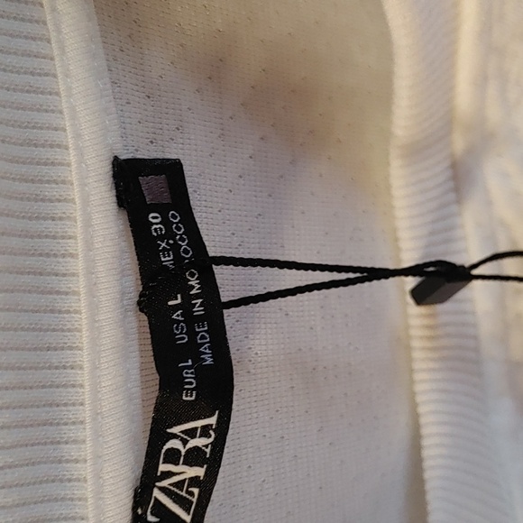 NWT Women's Soft White Patterned Top - Picture 6 of 11